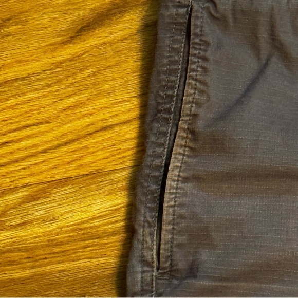 Vuori Men’s Ripstop Drawstring Shorts Size XL in Charcoal - Picture 3 of 9